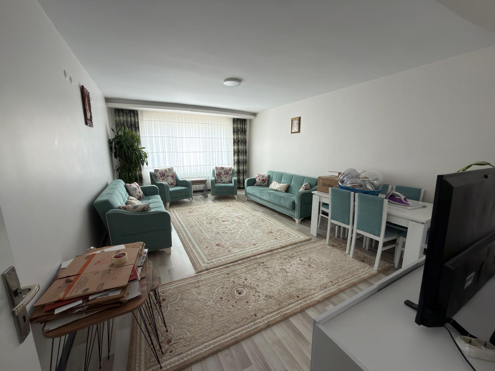 YAKACIK MAH BULVAR ÜSTÜ DAİRE